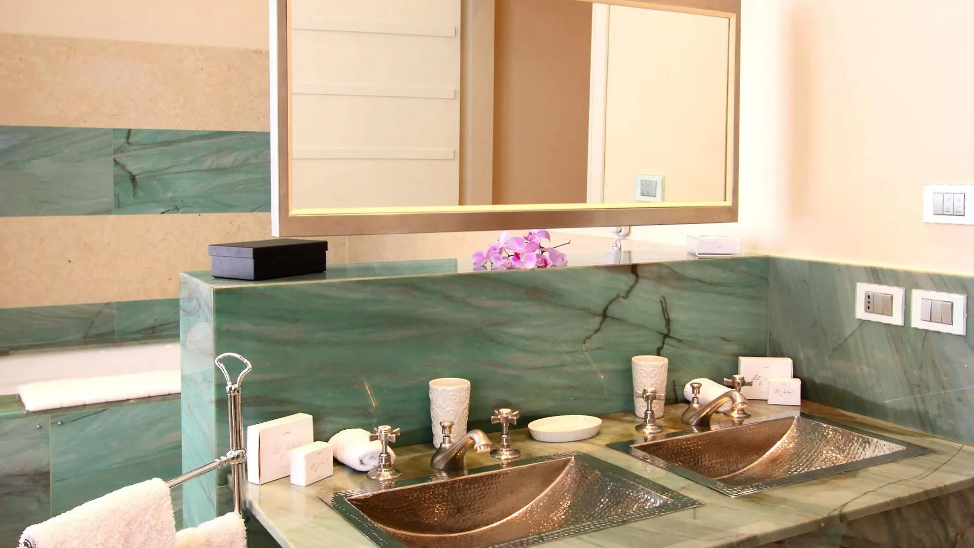*****  Hotel El Jebel Taormina Italy